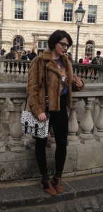 london fashion week fille avec fourrure