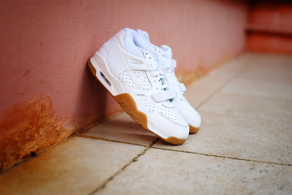 Nike-Air-Trainer-3-The-Lost-Gum-Pack-White-Leather-04-930x620