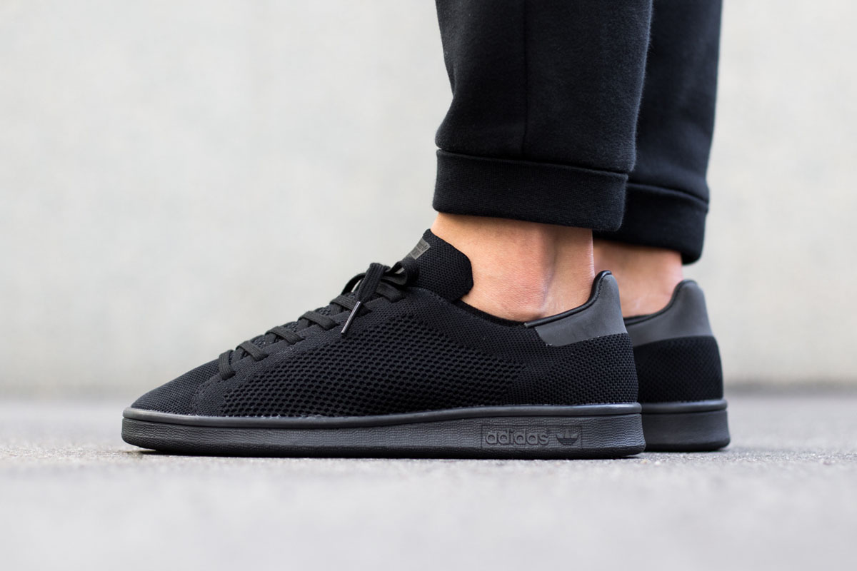 adidas-stan-smith-primeknit-triple-black-2