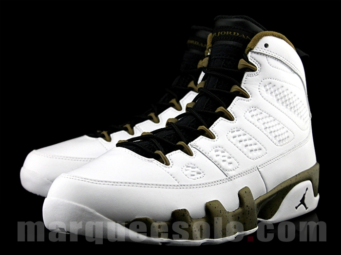 air-jordan-9-statue-302370-109-2