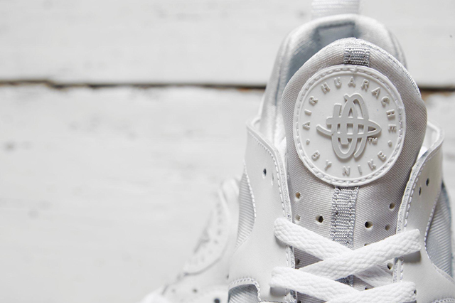 nike-air-trainer-huarache-low-white-white-3 DAVIBE